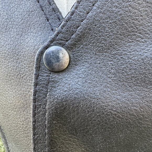 Genuine Leather Motorcycle Vest Sz 42 W/ Harley-Davidson POW Veteran Patches - Picture 13 of 14